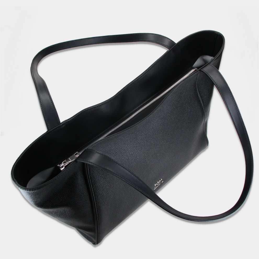 Louvre zipped shopper (3)